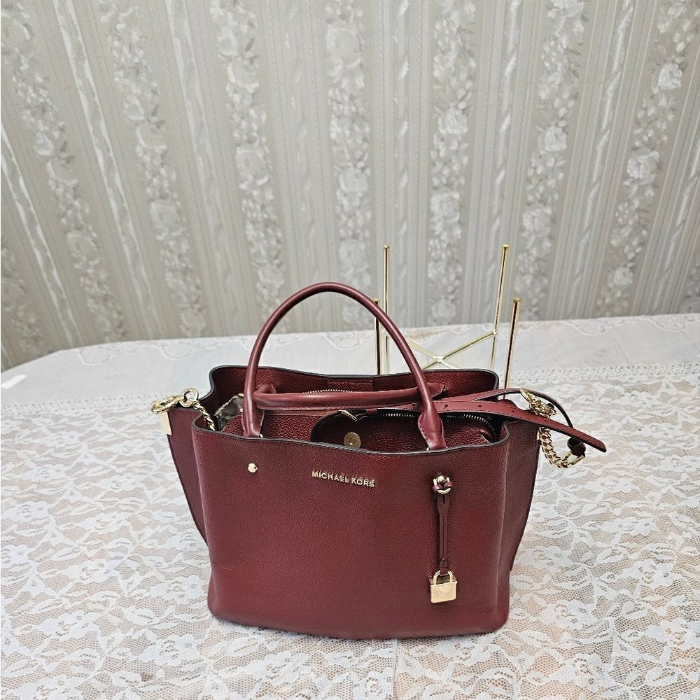 Michael Kors Arielle Red Leather Satchel EUC - Picture 4 of 9